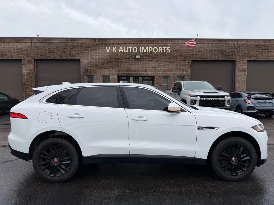 2019 Jaguar F-Pace - Image 2 of 20