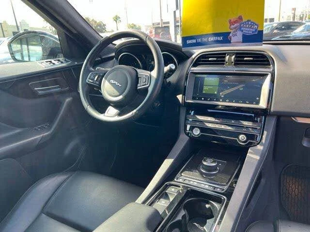 2019 Jaguar F-Pace - Image 6 of 11
