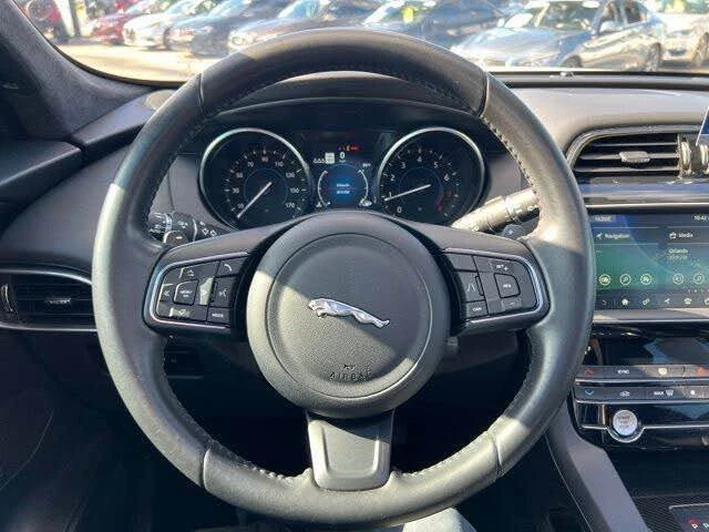 2019 Jaguar F-Pace - Image 11 of 11