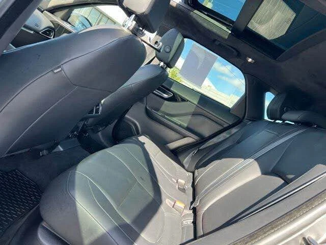 2019 Jaguar F-Pace - Image 10 of 11