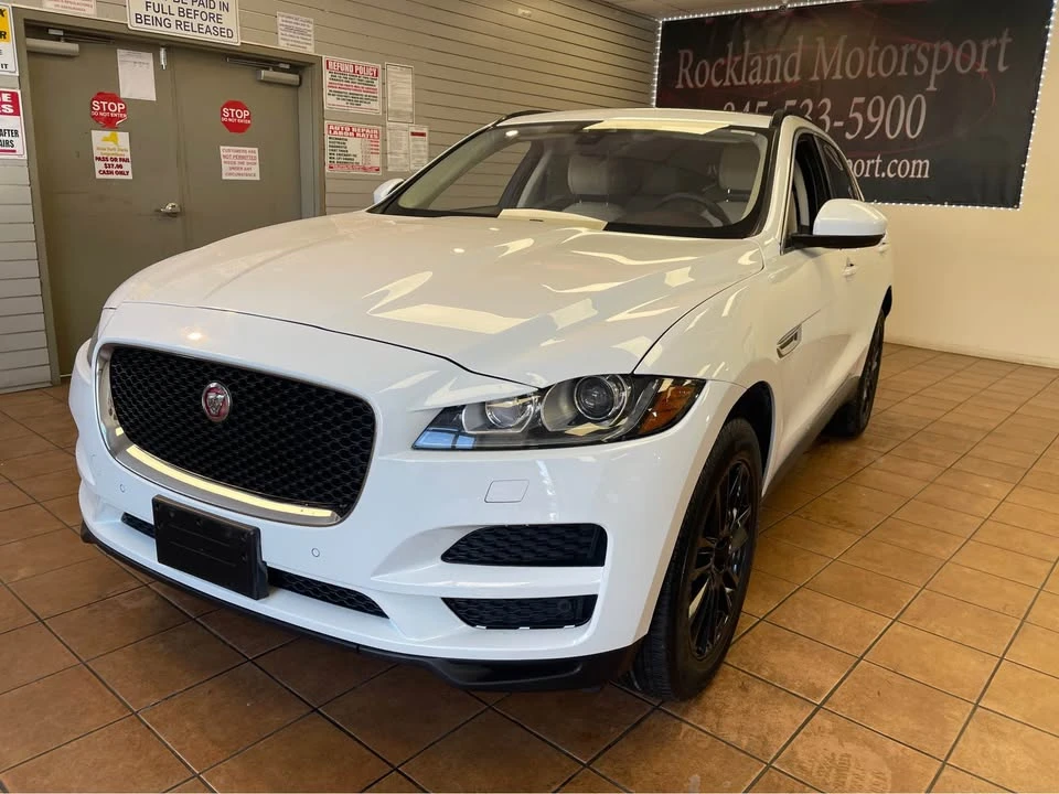 2019 Jaguar F-Pace - Image 2 of 12