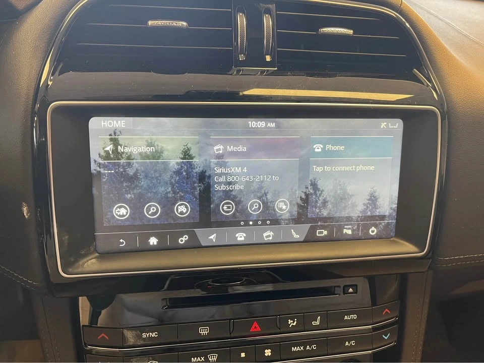 2019 Jaguar F-Pace - Image 10 of 12