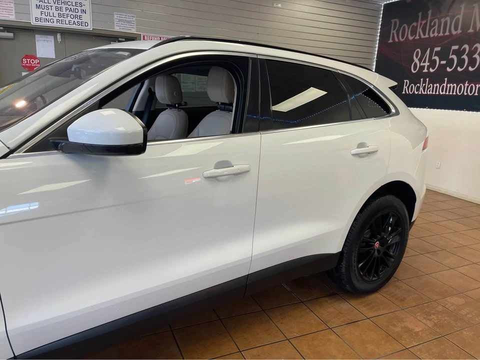 2019 Jaguar F-Pace - Image 4 of 12
