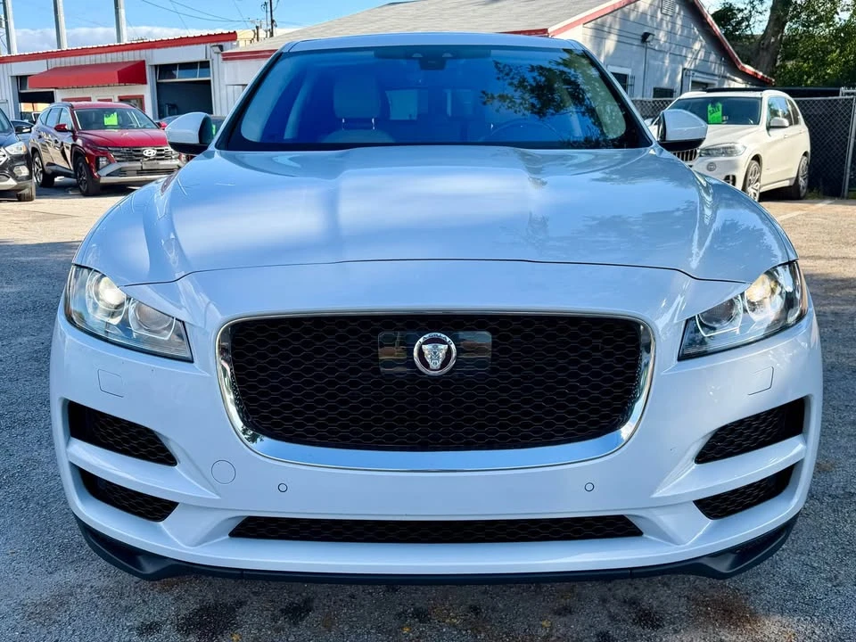 2019 Jaguar - Image 2 of 20