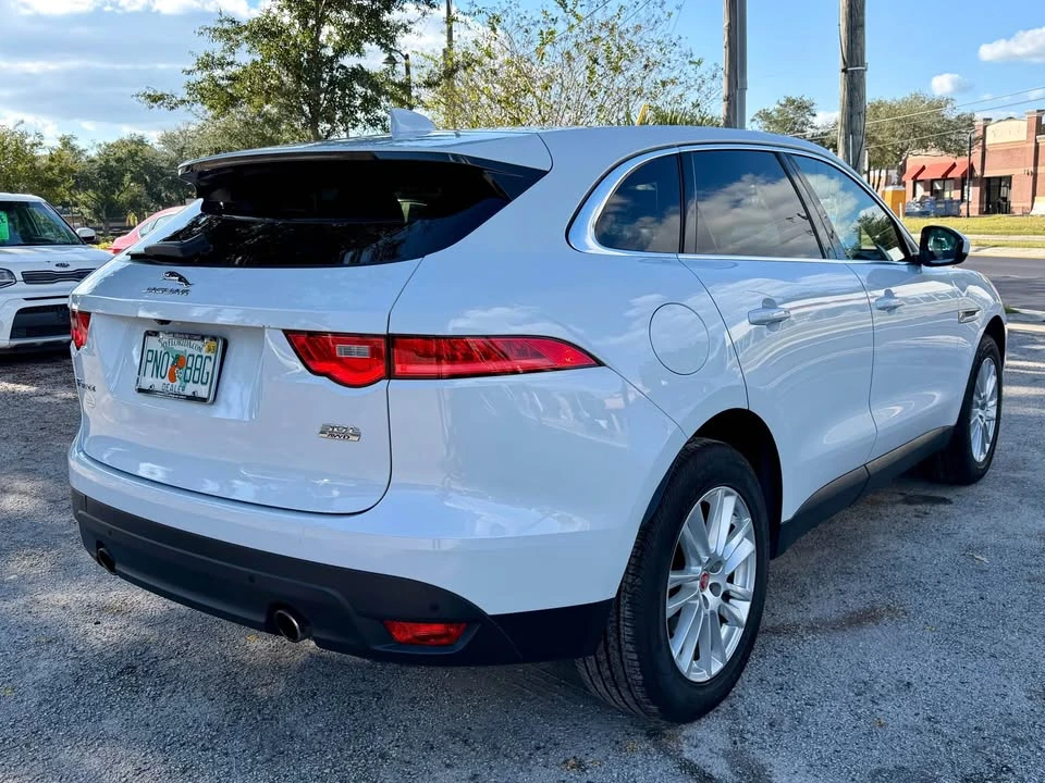 2019 Jaguar - Image 4 of 20