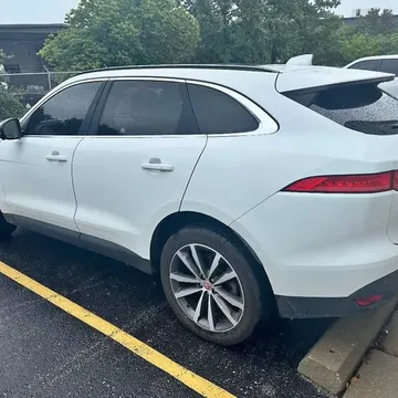 2019 Jaguar F-PACE 30t Prestige Sport Utility 4D