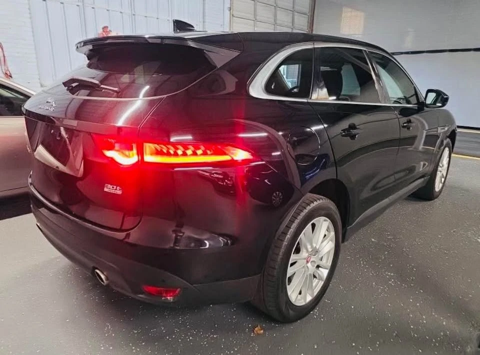 2019 Jaguar F-Pace - Image 6 of 12