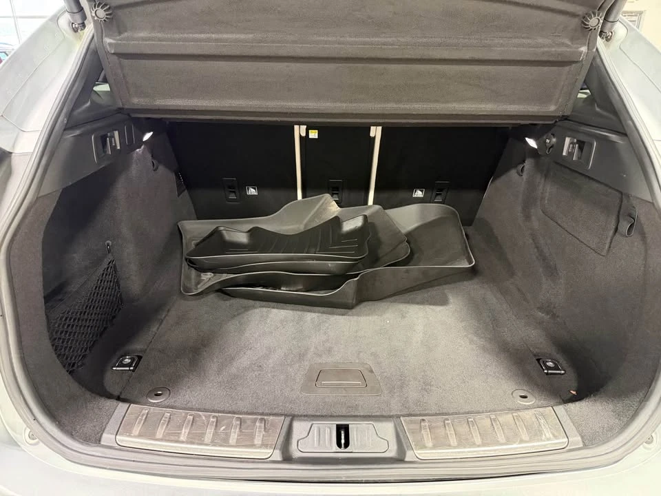 2019 Jaguar F-Pace - Image 18 of 19