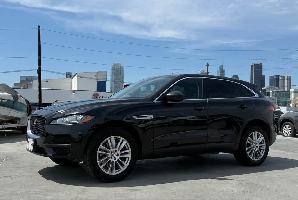 2019 Jaguar F-Pace - Image 2 of 13