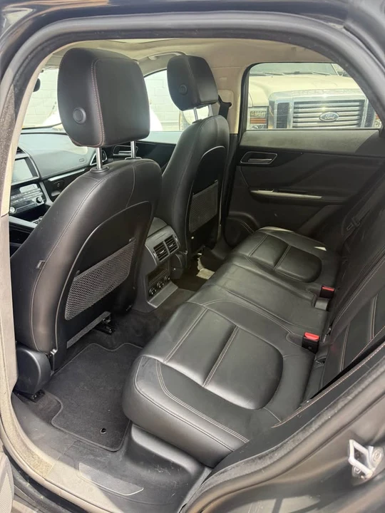 2019 Jaguar F-Pace - Image 12 of 13