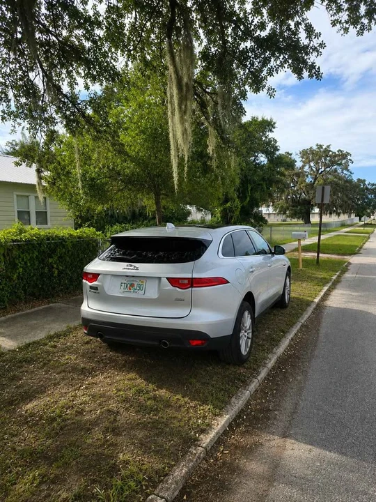 2019 Jaguar F-Pace - Image 3 of 6