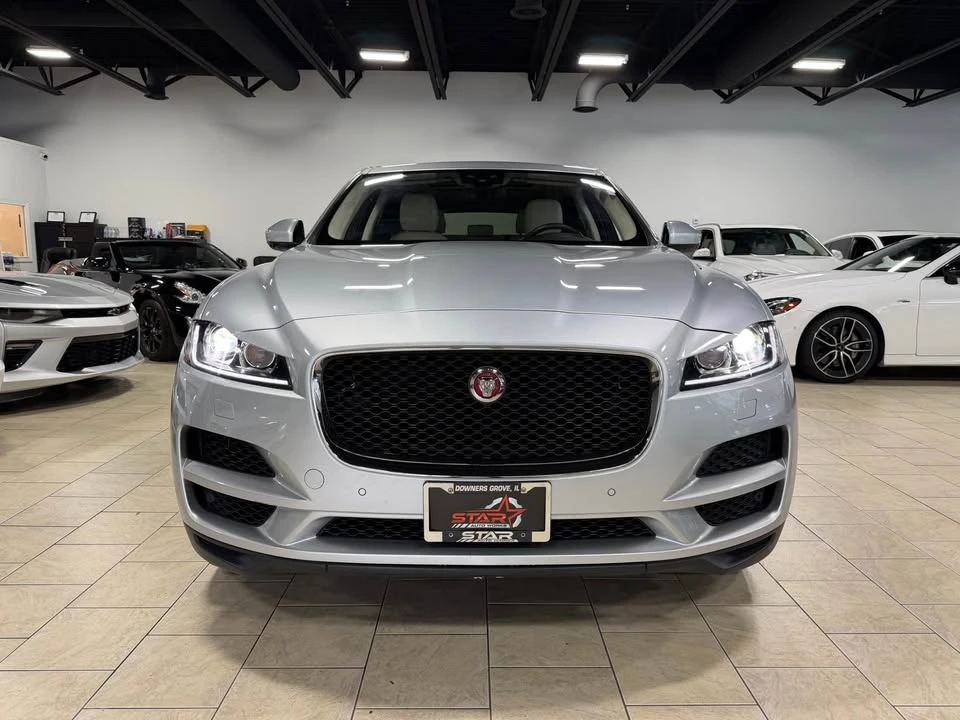 2019 Jaguar F-Pace - Image 2 of 19