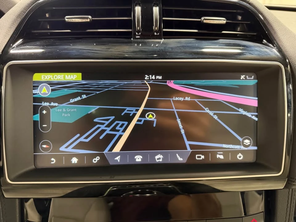 2019 Jaguar F-Pace - Image 13 of 19