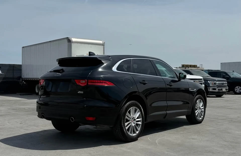 2019 Jaguar F-Pace - Image 5 of 13