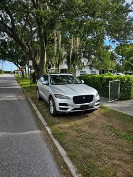 2019 Jaguar F-PACE 30t Prestige Sport Utility 4D