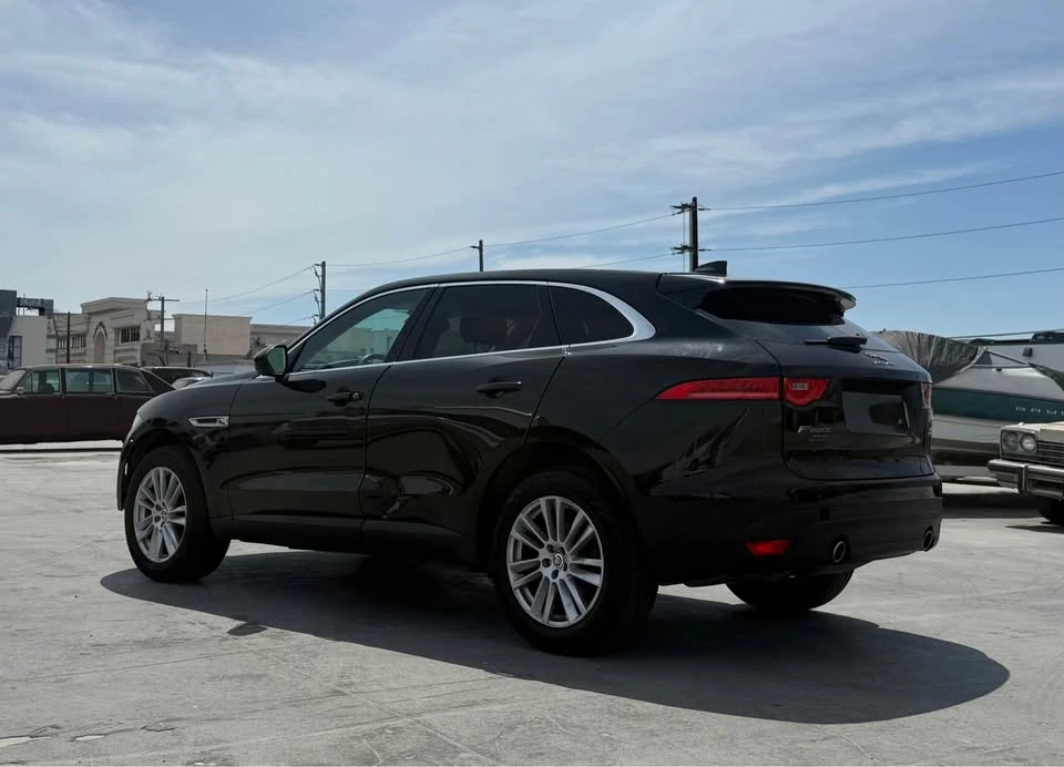 2019 Jaguar F-Pace - Image 3 of 13