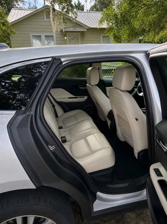 2019 Jaguar F-Pace - Image 6 of 6