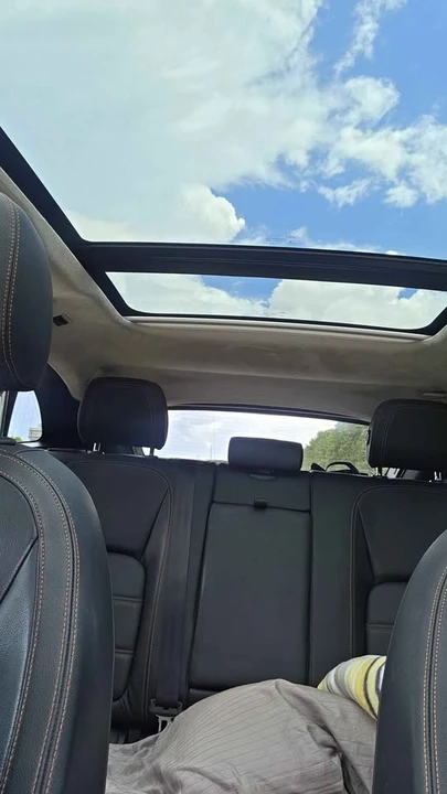 2019 Jaguar F-Pace - Image 18 of 20