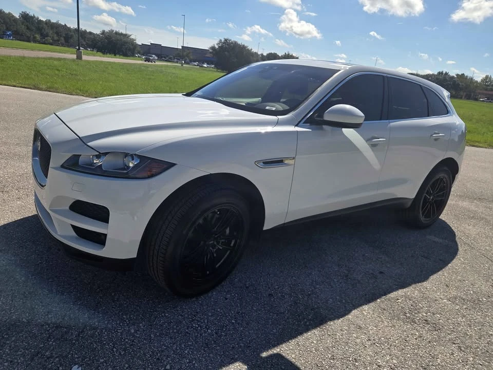 2019 Jaguar F-Pace - Image 2 of 20