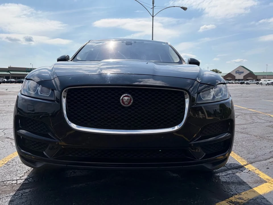 2019 Jaguar F-Pace - Image 17 of 20