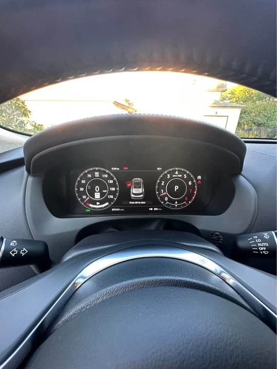 2019 Jaguar F-Pace - Image 11 of 20