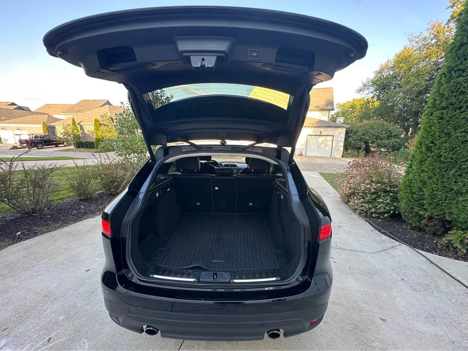 2019 Jaguar F-Pace - Image 16 of 20