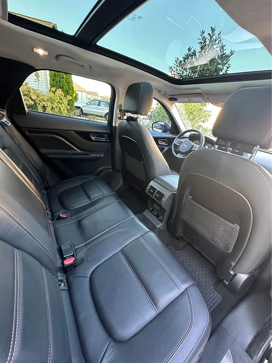 2019 Jaguar F-Pace - Image 19 of 20