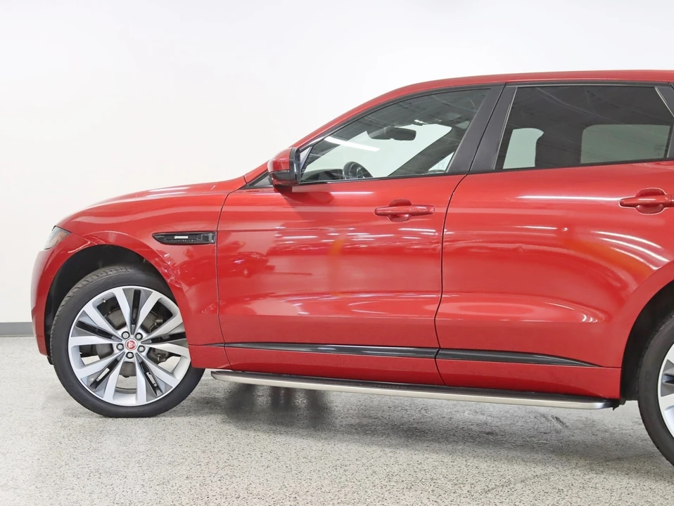 2019 Jaguar F-Pace - Image 11 of 12