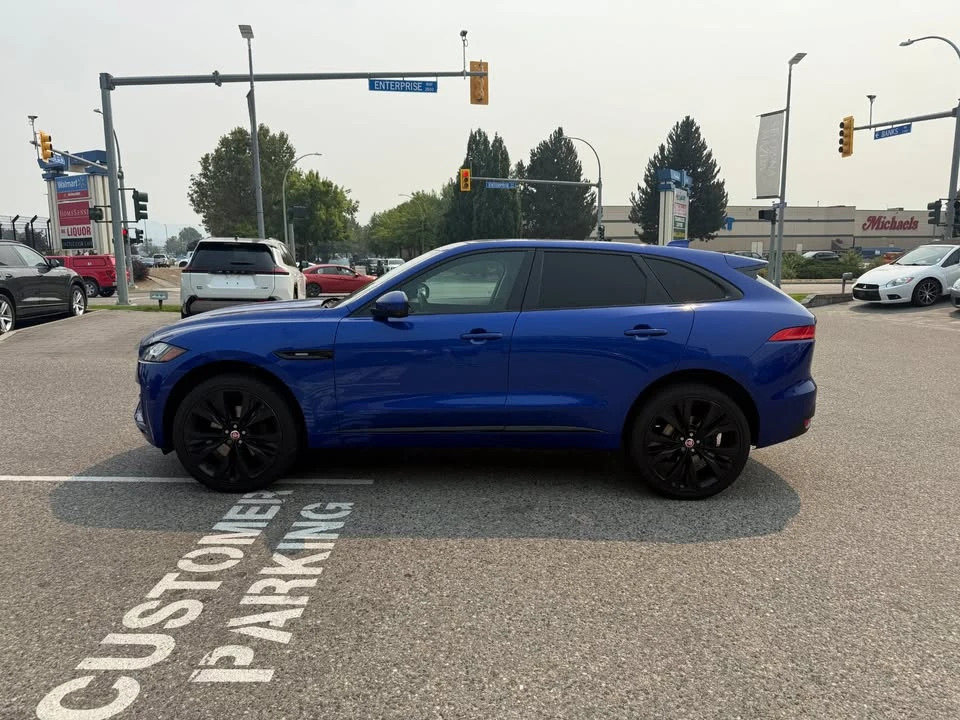 2019 Jaguar F-Pace - Image 2 of 8