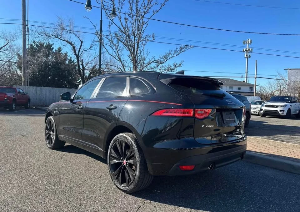 2019 Jaguar F-Pace SVR - Image 3 of 10