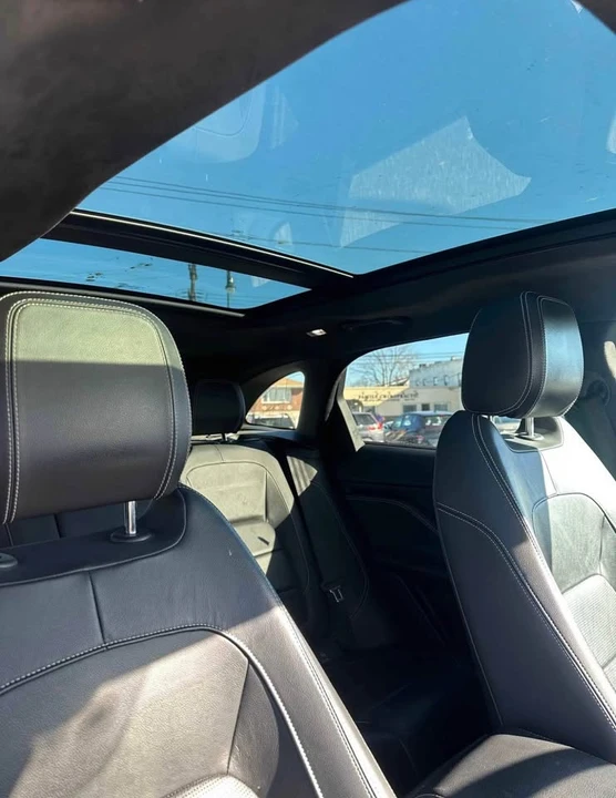 2019 Jaguar F-Pace SVR - Image 6 of 10