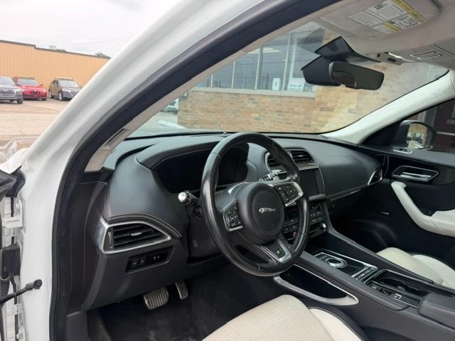 2019 Jaguar F-Pace - Image 7 of 20