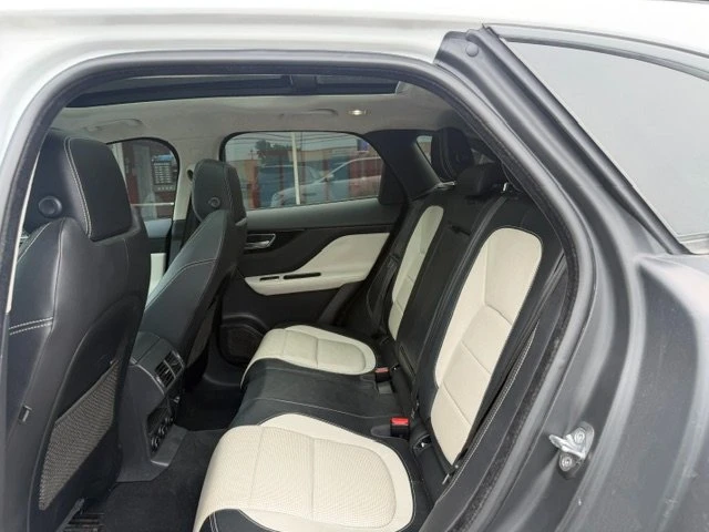 2019 Jaguar F-Pace - Image 11 of 20