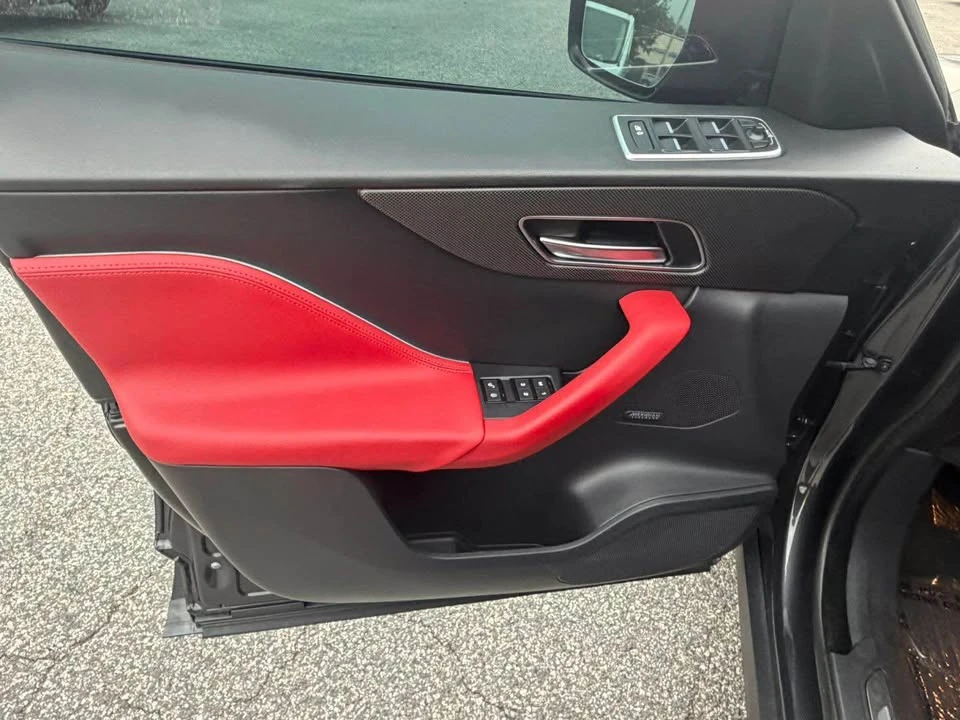 2019 Jaguar F-Pace SVR - Image 11 of 17