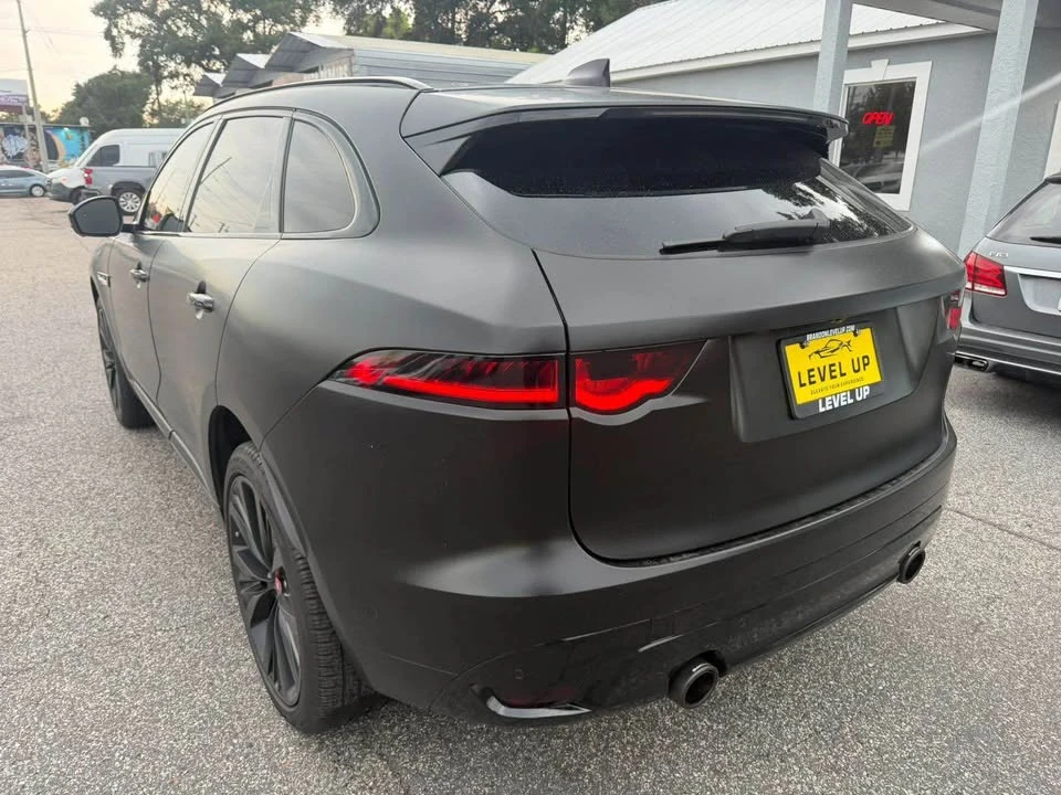 2019 Jaguar F-Pace SVR - Image 7 of 17