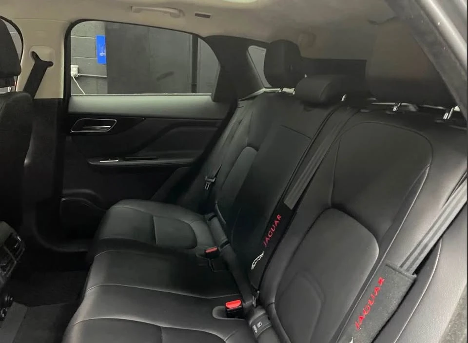 2019 Jaguar F-Pace - Image 8 of 10