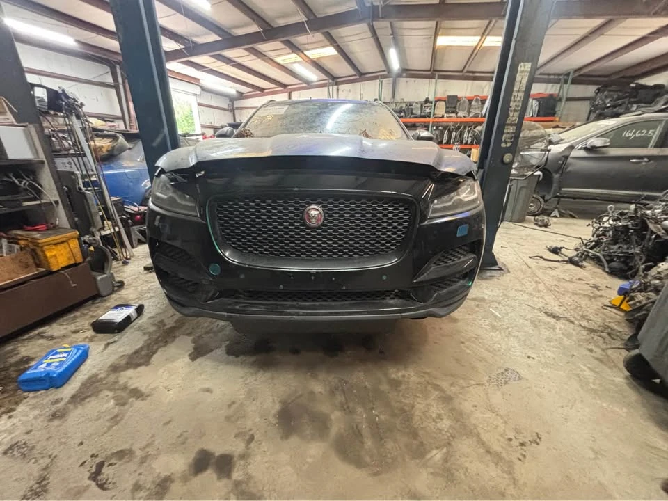 2019 Jaguar F-Pace - Image 3 of 8