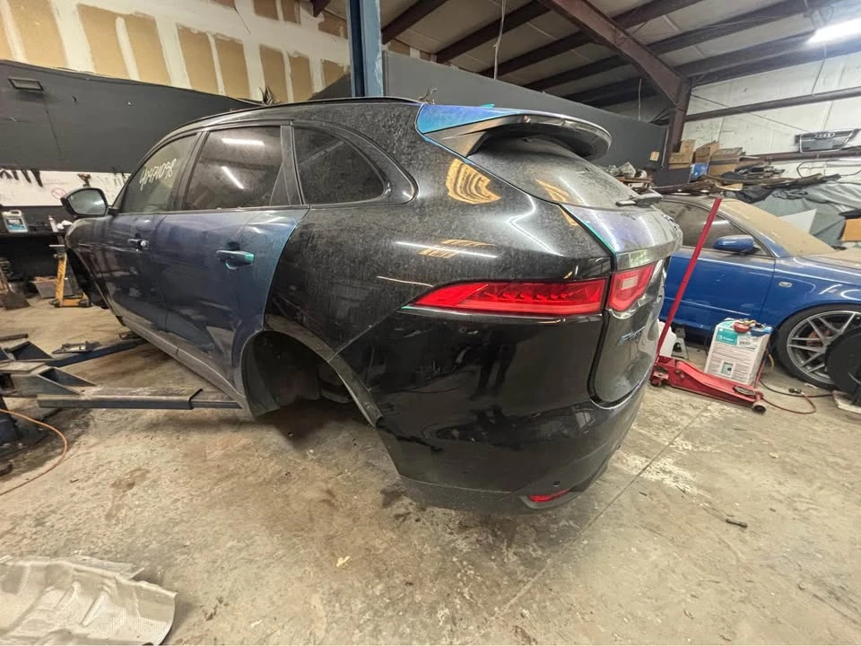 2019 Jaguar F-Pace - Image 5 of 8