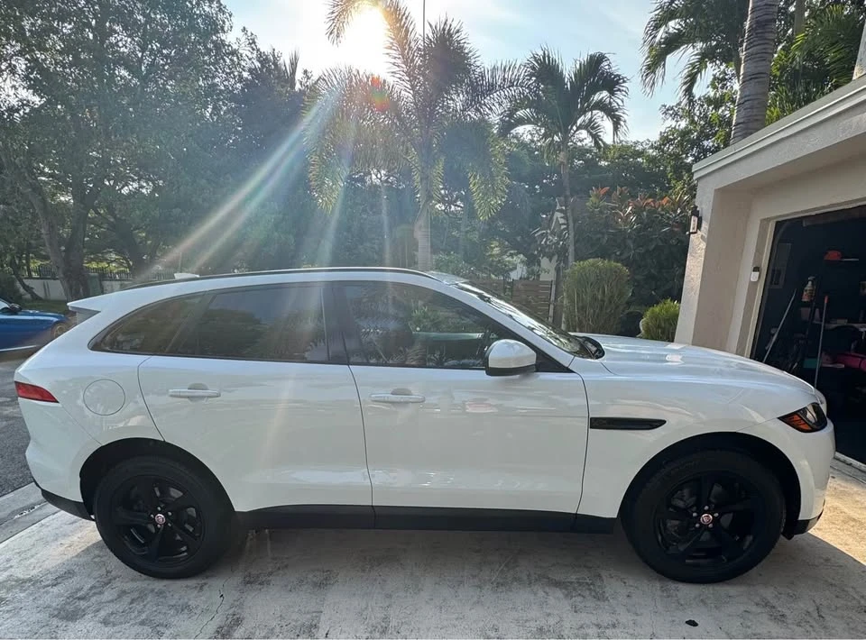 2019 Jaguar F-Pace - Image 3 of 10
