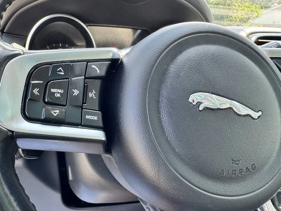 2019 Jaguar F-Pace - Image 18 of 20