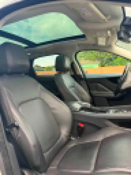 2019 Jaguar F-Pace - Image 7 of 19