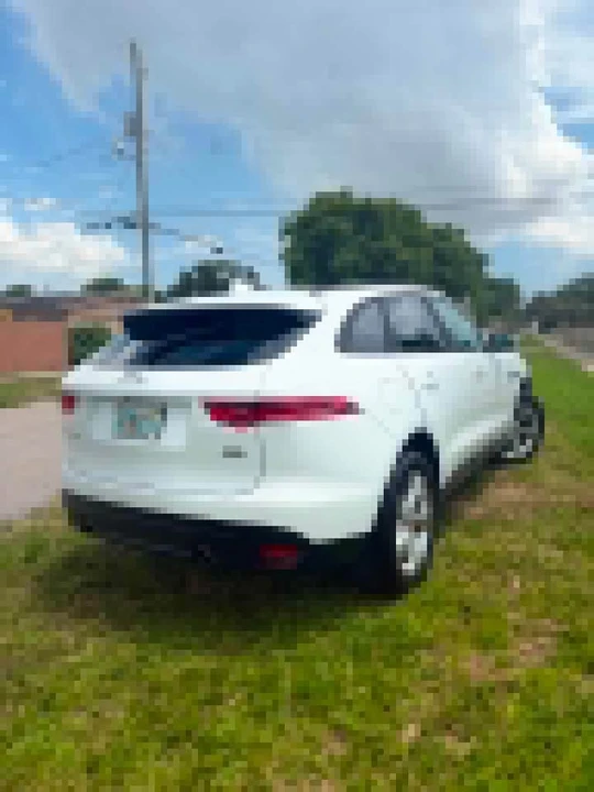 2019 Jaguar F-Pace - Image 4 of 19