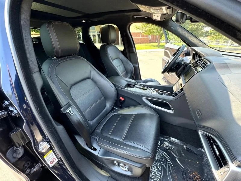 2019 Jaguar F-Pace - Image 18 of 20