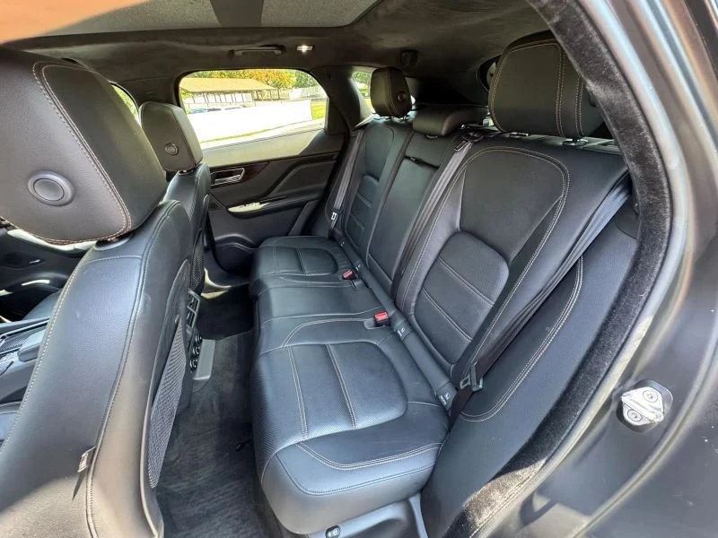 2019 Jaguar F-Pace - Image 19 of 20