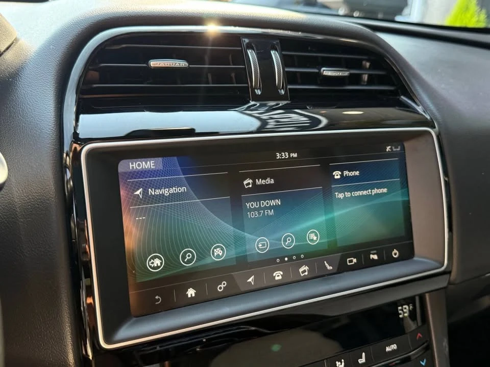 2019 Jaguar F-Pace - Image 17 of 20