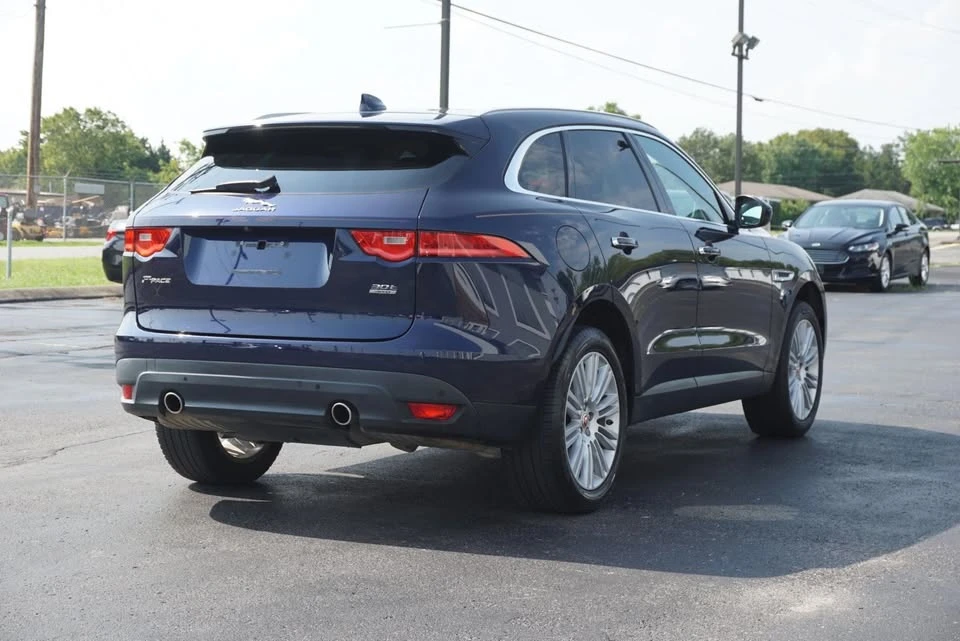 2019 Jaguar F-Pace - Image 5 of 20