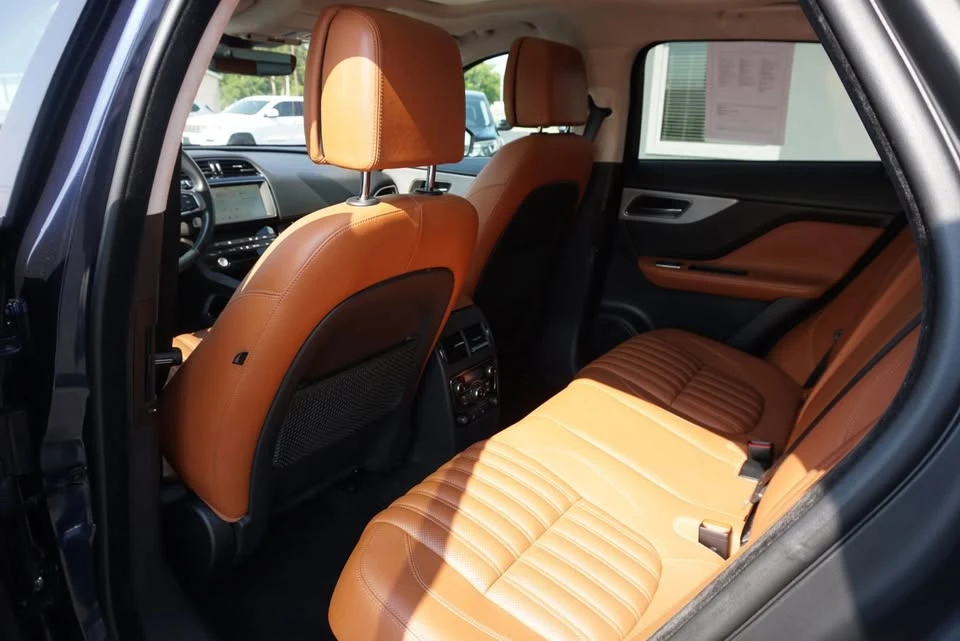 2019 Jaguar F-Pace - Image 18 of 20