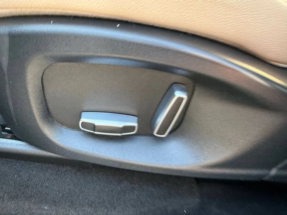 2019 Jaguar F-Pace - Image 13 of 20