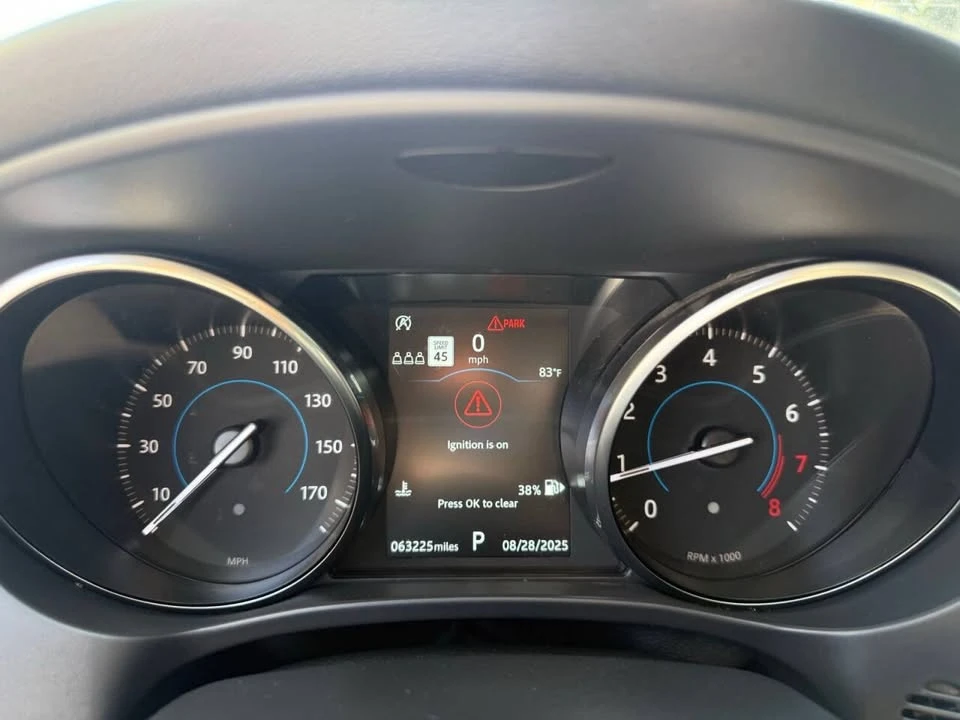 2019 Jaguar F-Pace - Image 15 of 20