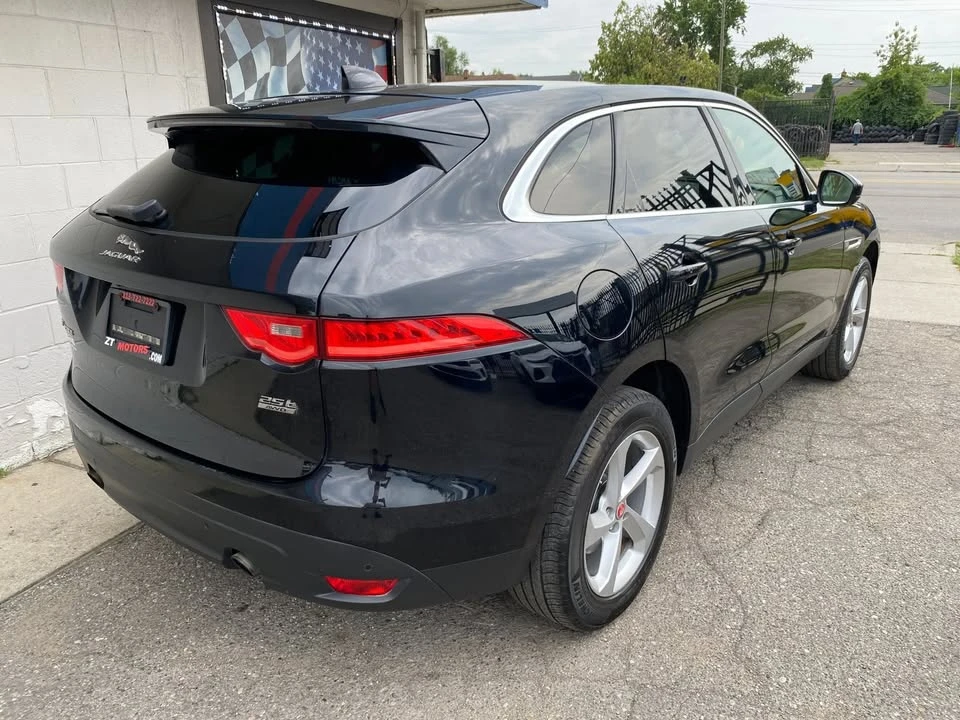 2019 Jaguar F-Pace - Image 8 of 20